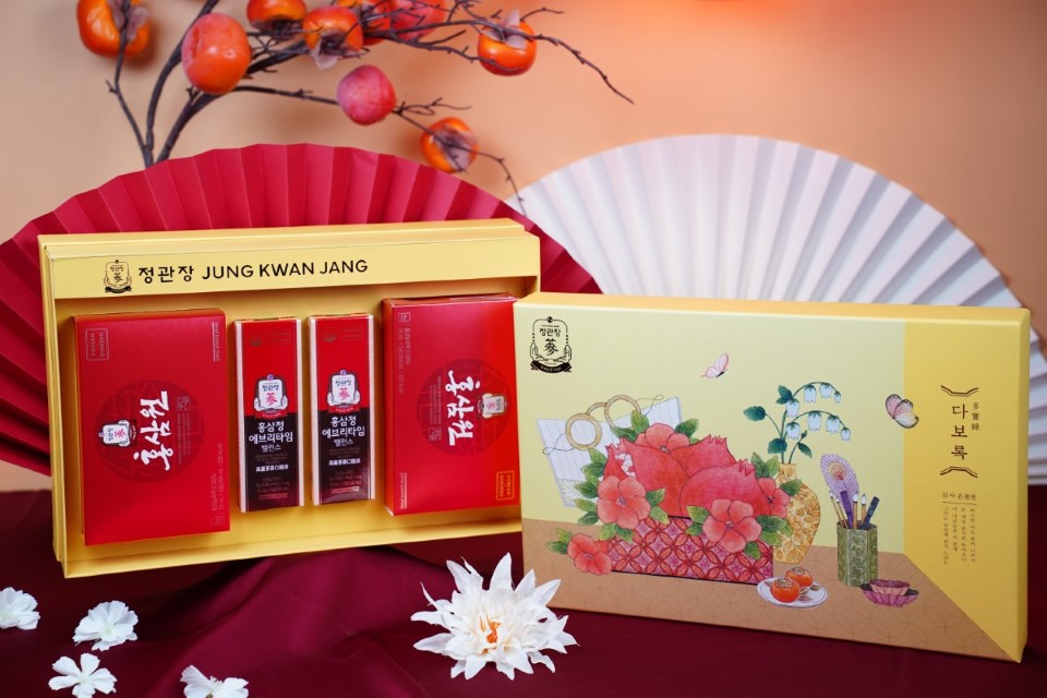 Set quà Tết Lộc Thịnh Gia Khang KGC Jung Kwan Jang gồm nước hồng sâm Won và Everytime Balance